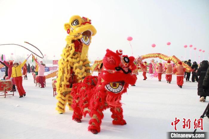 哈尔滨冰城迎来大众速滑盛事，500余名速滑爱好