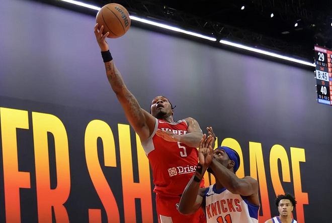 毒蛇先发后卫表现低迷致球队惨败