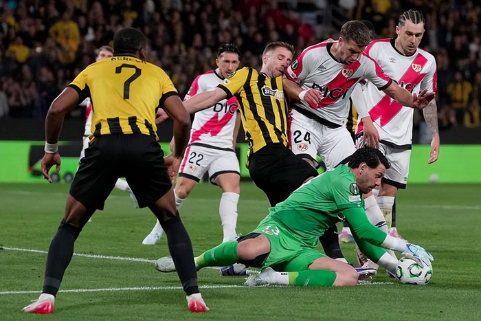 西甲三队欧战双杀德甲积分逼近