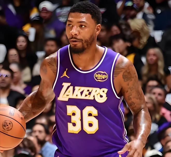 湖人逆风翻盘2-0领先火箭 斯玛特成决胜关键